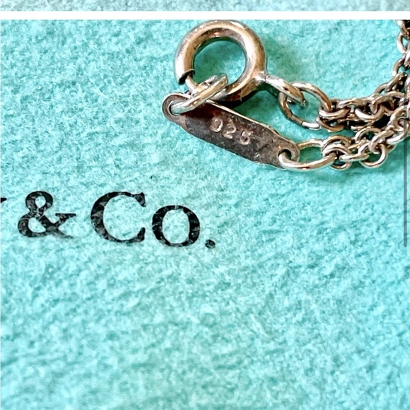 Tiffany infinity sterling silver necklace - Picture 6 of 7